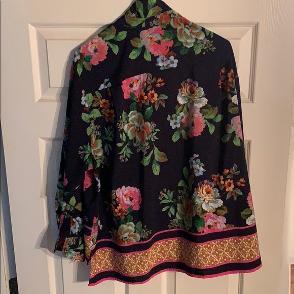 Long sleeves Ellen Tracy floral top - Picture 2 of 3